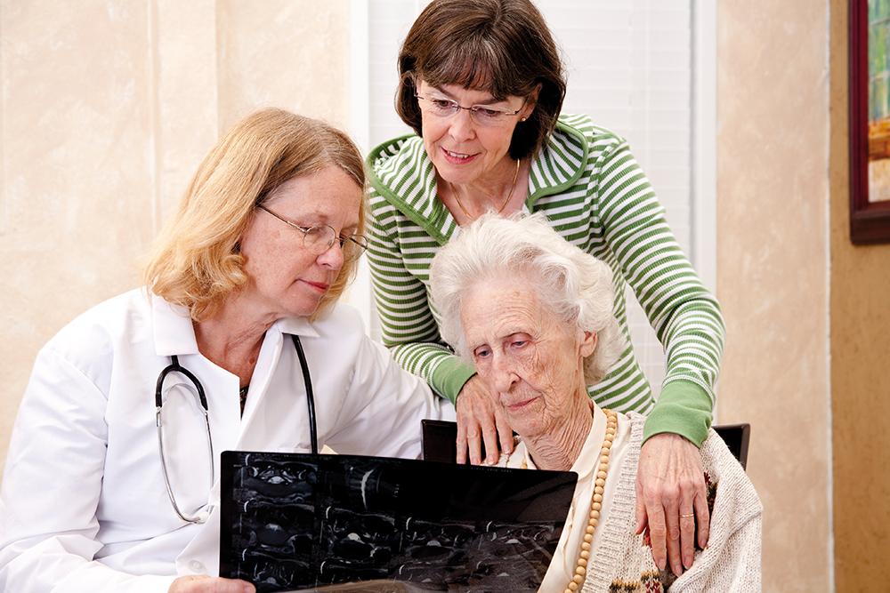 Persoon met dementie met verpleegster